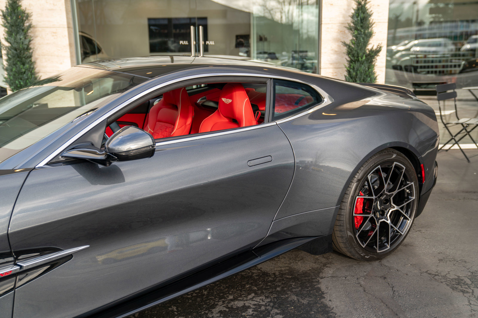 New 2025 Aston Martin Vanquish image 43