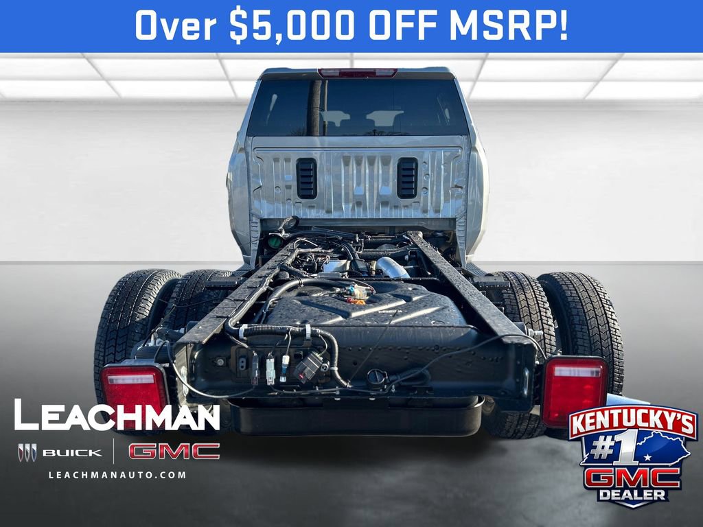 New 2026 GMC Sierra 3500 SLE w/ SLE Convenience Package image 4