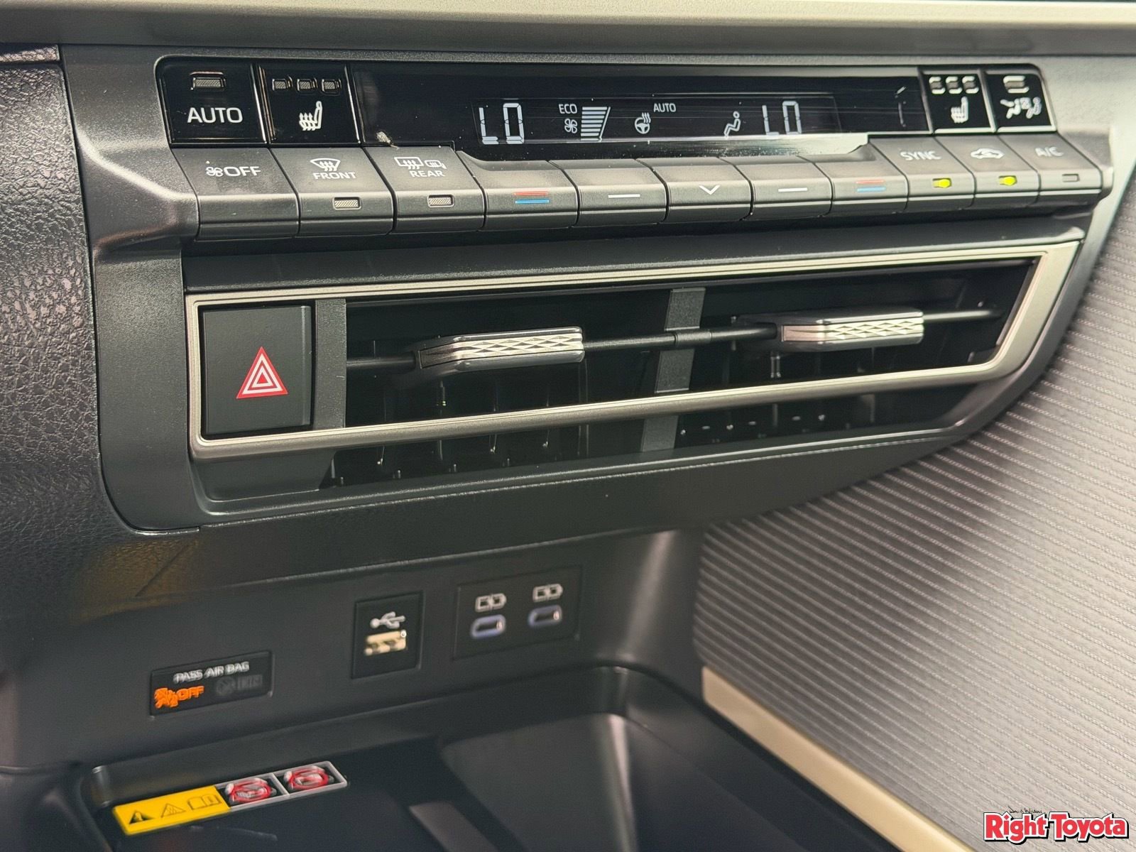 Certified 2026 Toyota Camry SE w/ Multimedia Upgrade Package FWD image 30
