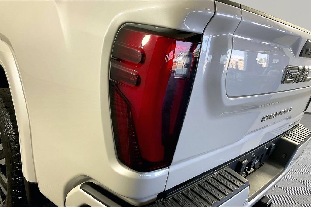 Certified 2025 GMC Sierra 2500 Denali Ultimate w/ Max Trailering Package AWD/4WD image 21