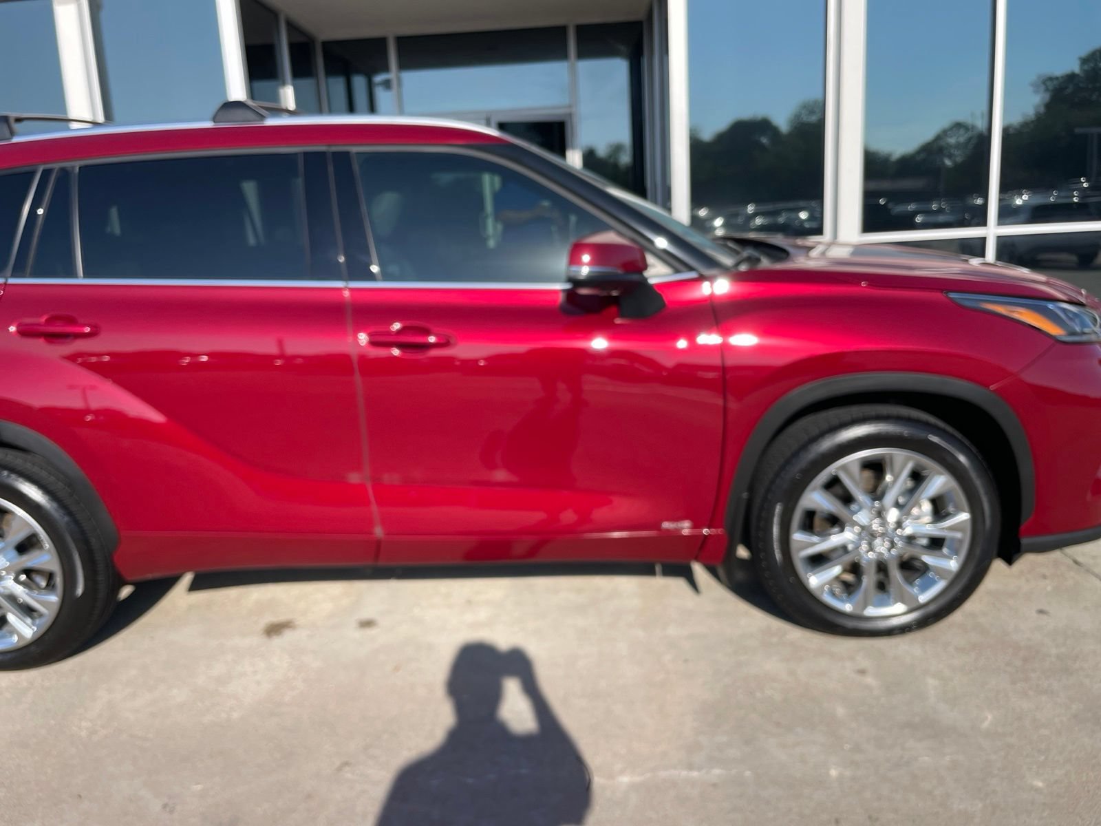 Used 2026 Toyota Highlander Limited AWD/4WD image 7