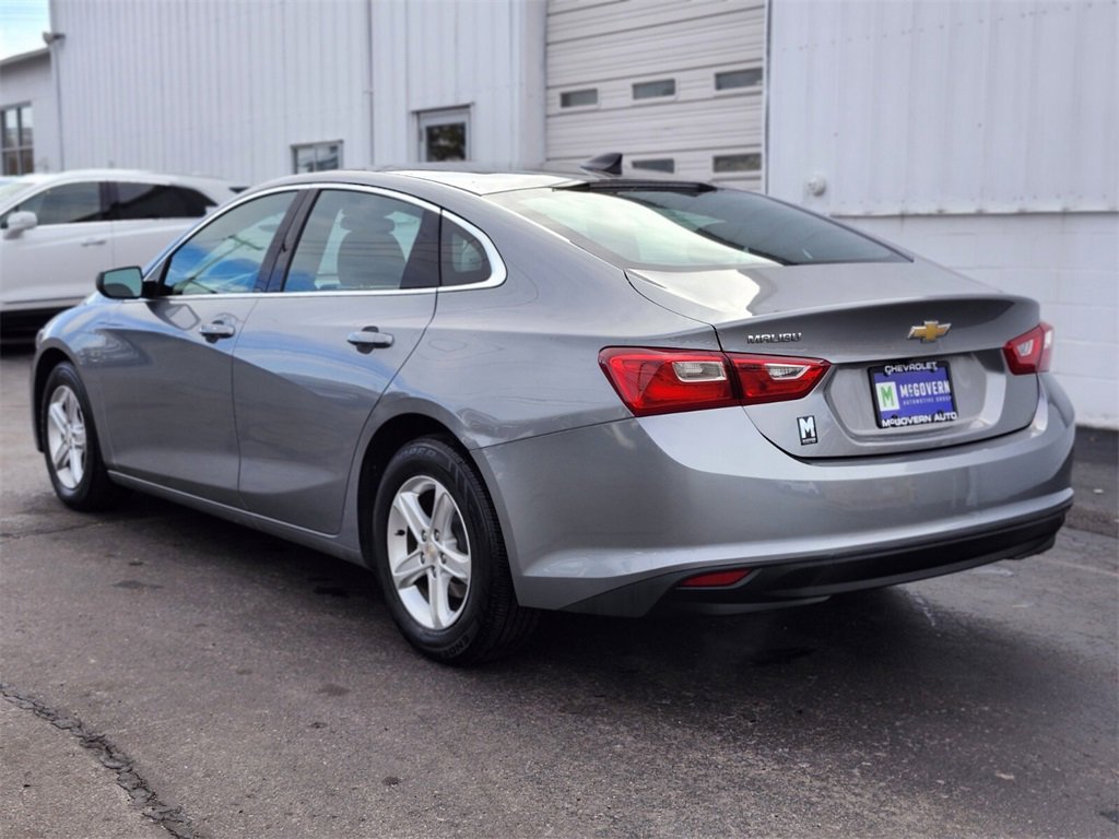 Used 2023 Chevrolet Malibu LS image 3
