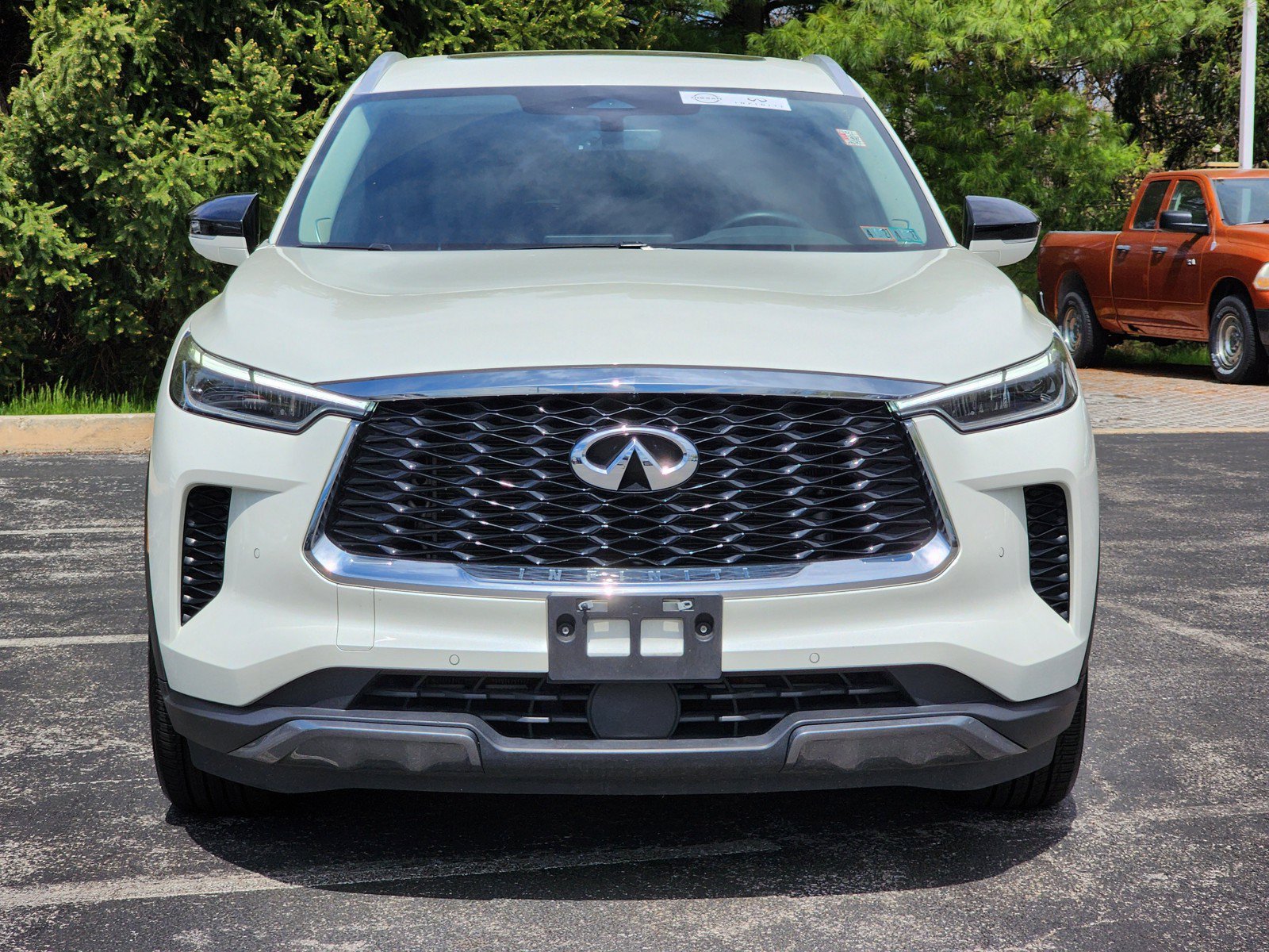 Certified 2023 INFINITI QX60 Sensory w/ Cargo Package AWD/4WD image 5