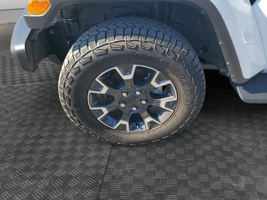 New 2025 Jeep Wrangler Sahara image 14