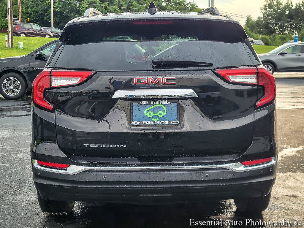 Certified 2023 GMC Terrain SLT w/ LPO, Floor Liner Package FWD image 6