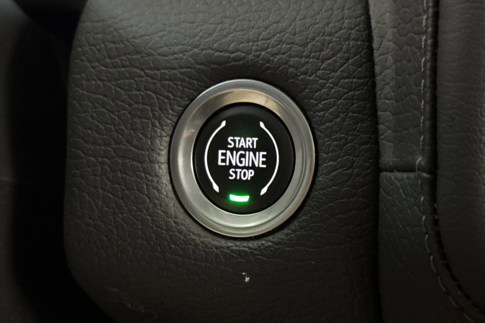 Used 2022 GMC Yukon Denali w/ Advanced Technology Package image 35