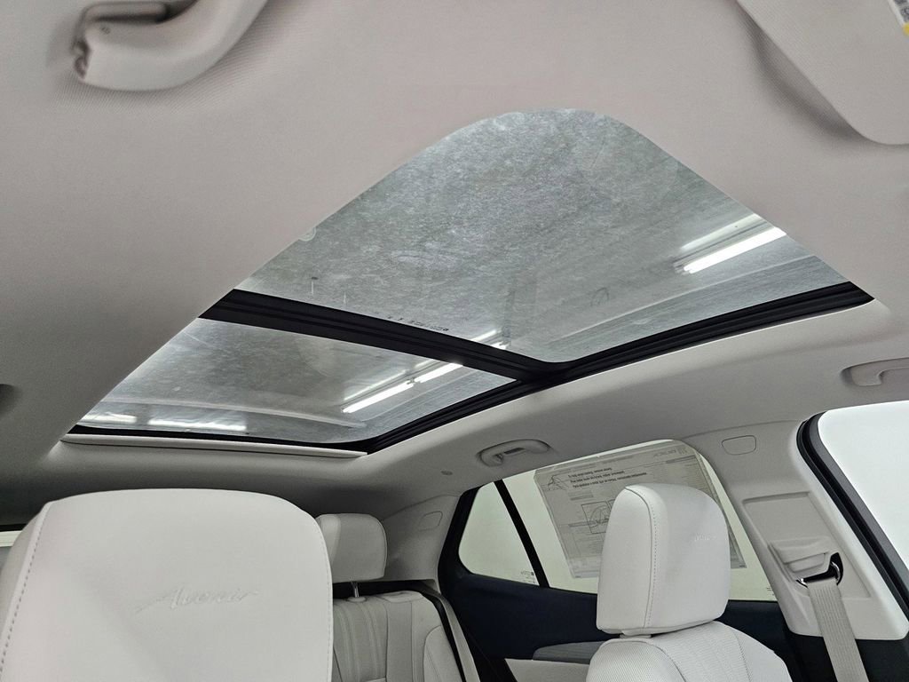 New 2026 Buick Envision Avenir image 23