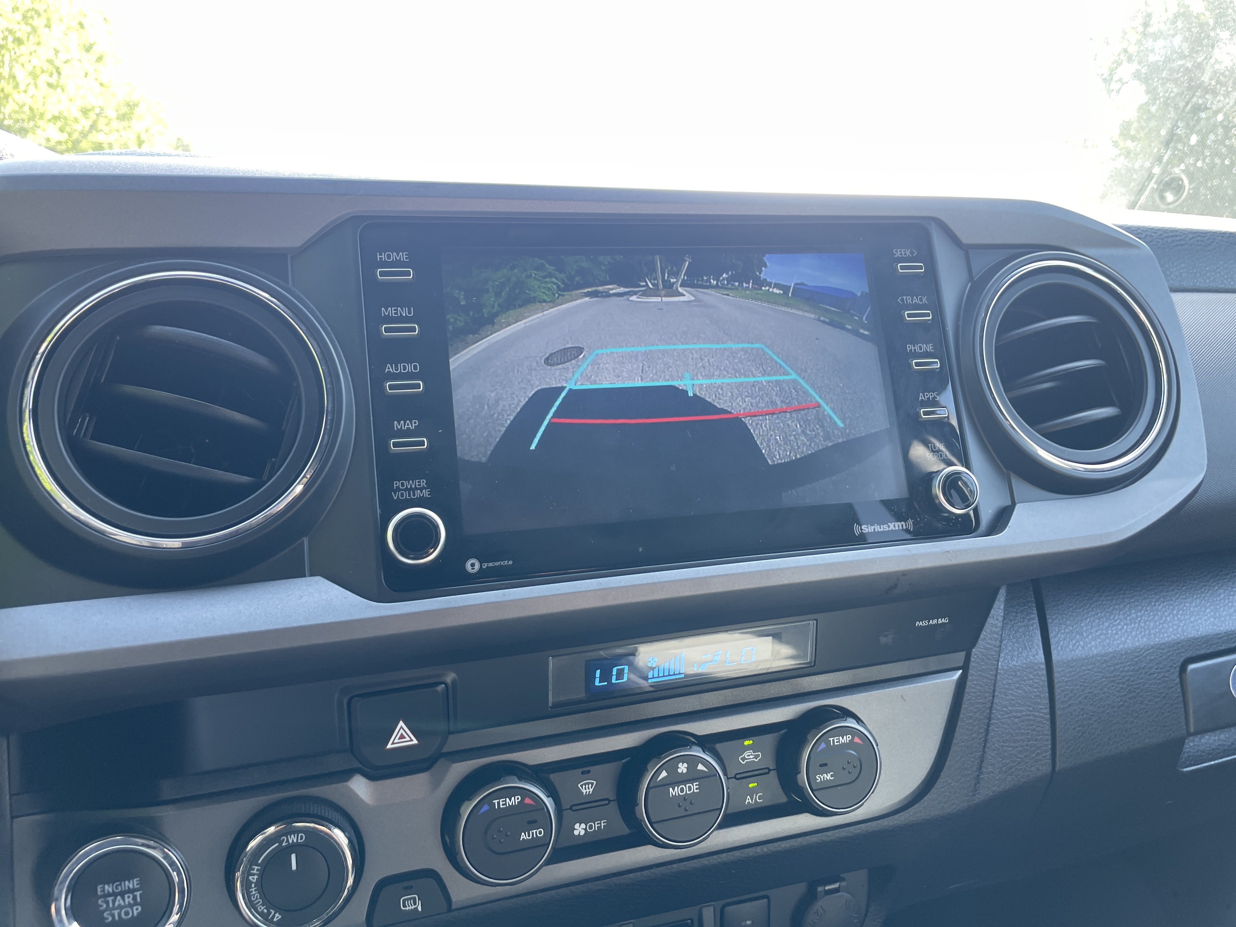 Used 2022 Toyota Tacoma TRD Sport w/ Technology Package AWD/4WD image 24