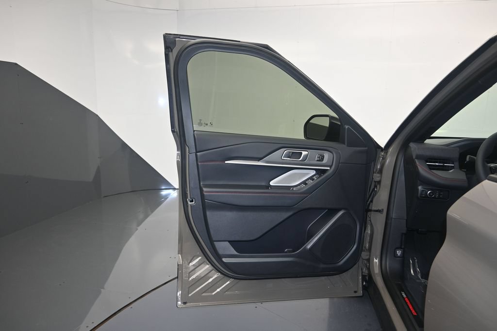 New 2026 Ford Explorer ST w/ Sun And Sound Package AWD/4WD image 10