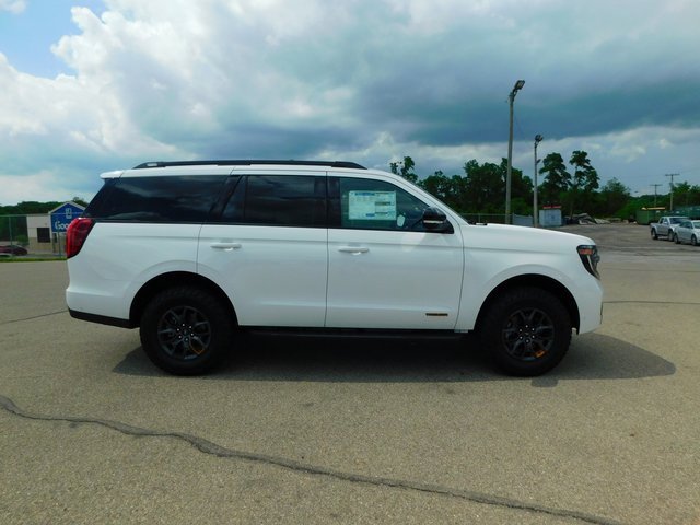 New 2025 Ford Expedition Tremor image 2