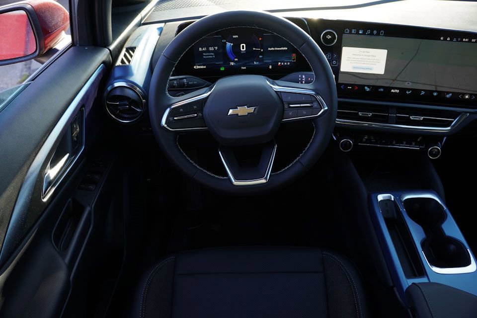 New 2026 Chevrolet Equinox EV LT AWD/4WD image 12