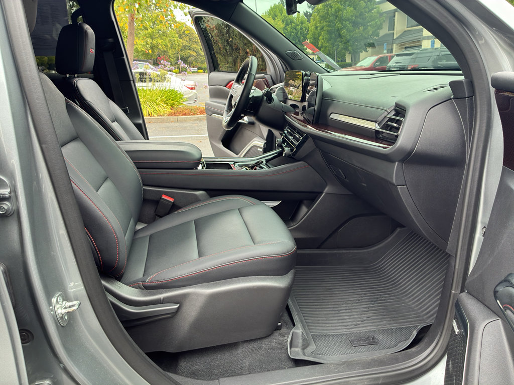 Used 2025 Chevrolet Traverse Z71 w/ Enhanced Driving Package AWD/4WD image 61