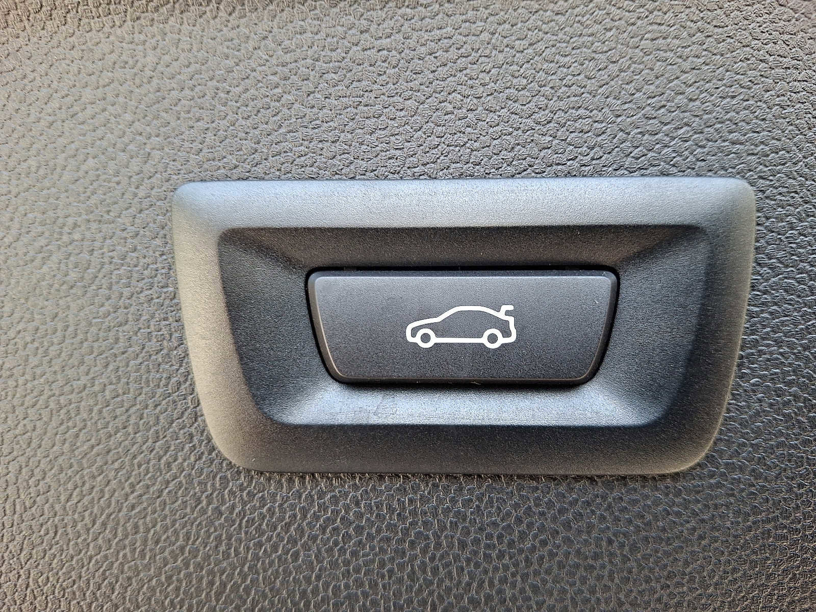 Used 2025 BMW iX M60 image 29