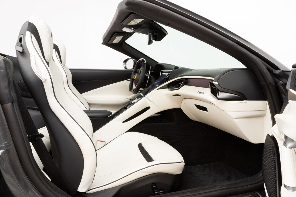 Used 2024 Ferrari Roma Spider image 61