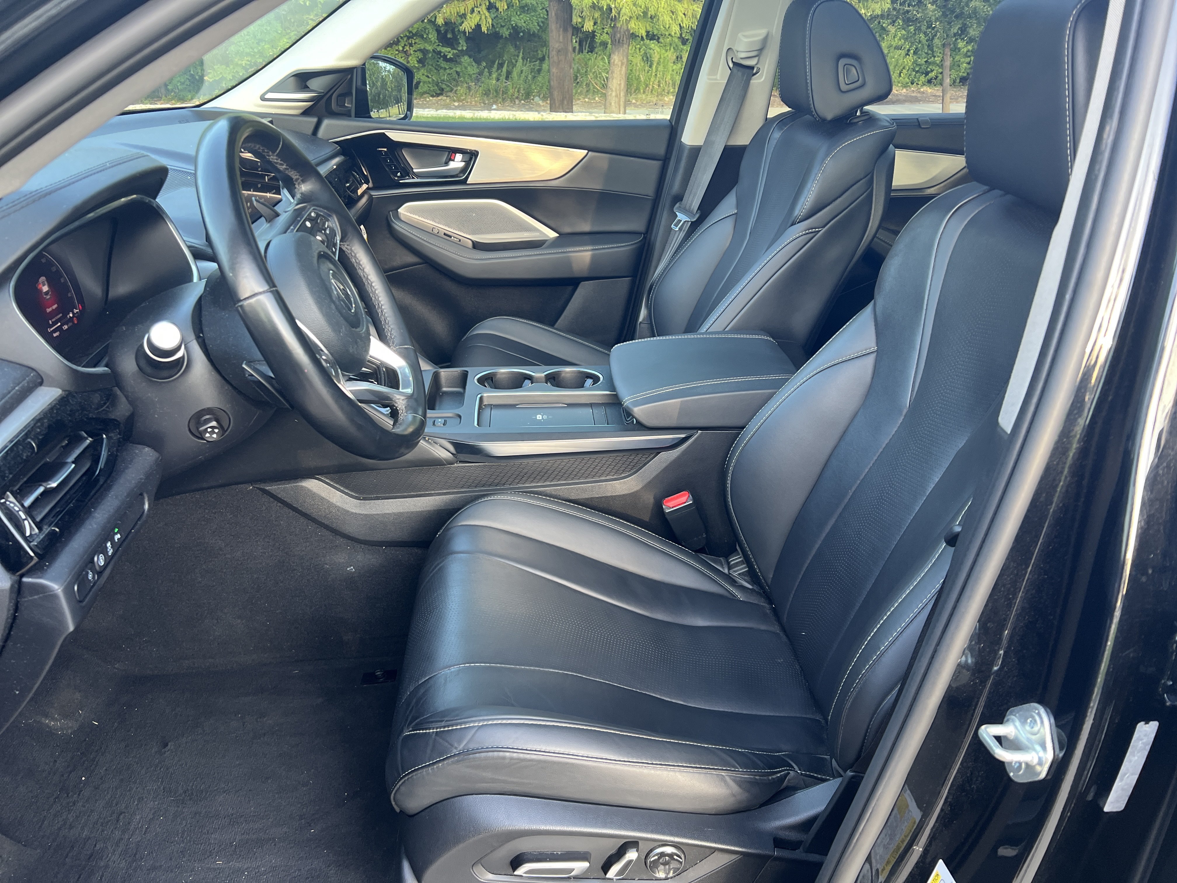 Used 2025 Acura MDX w/ Technology Package FWD image 14