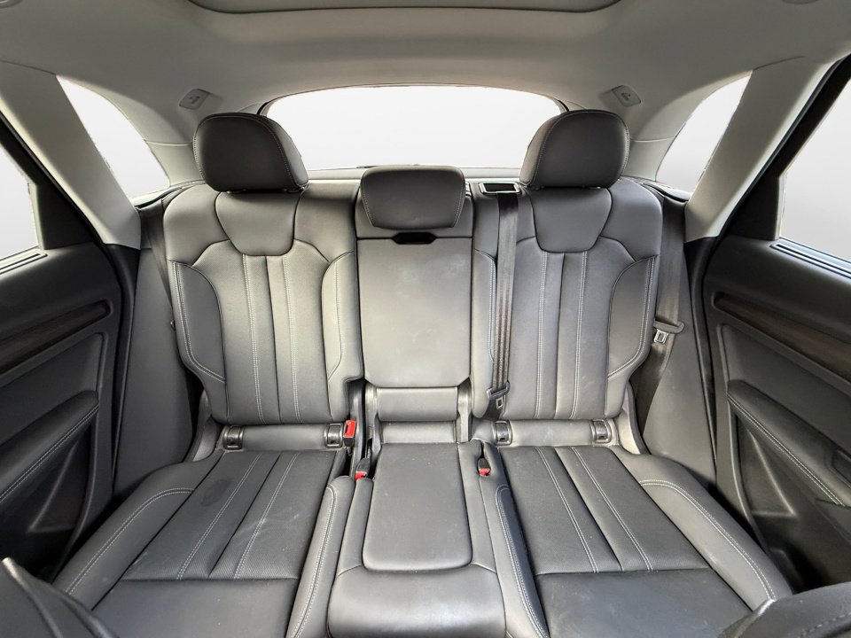 Certified 2022 Audi Q5 2.0T Prestige image 12