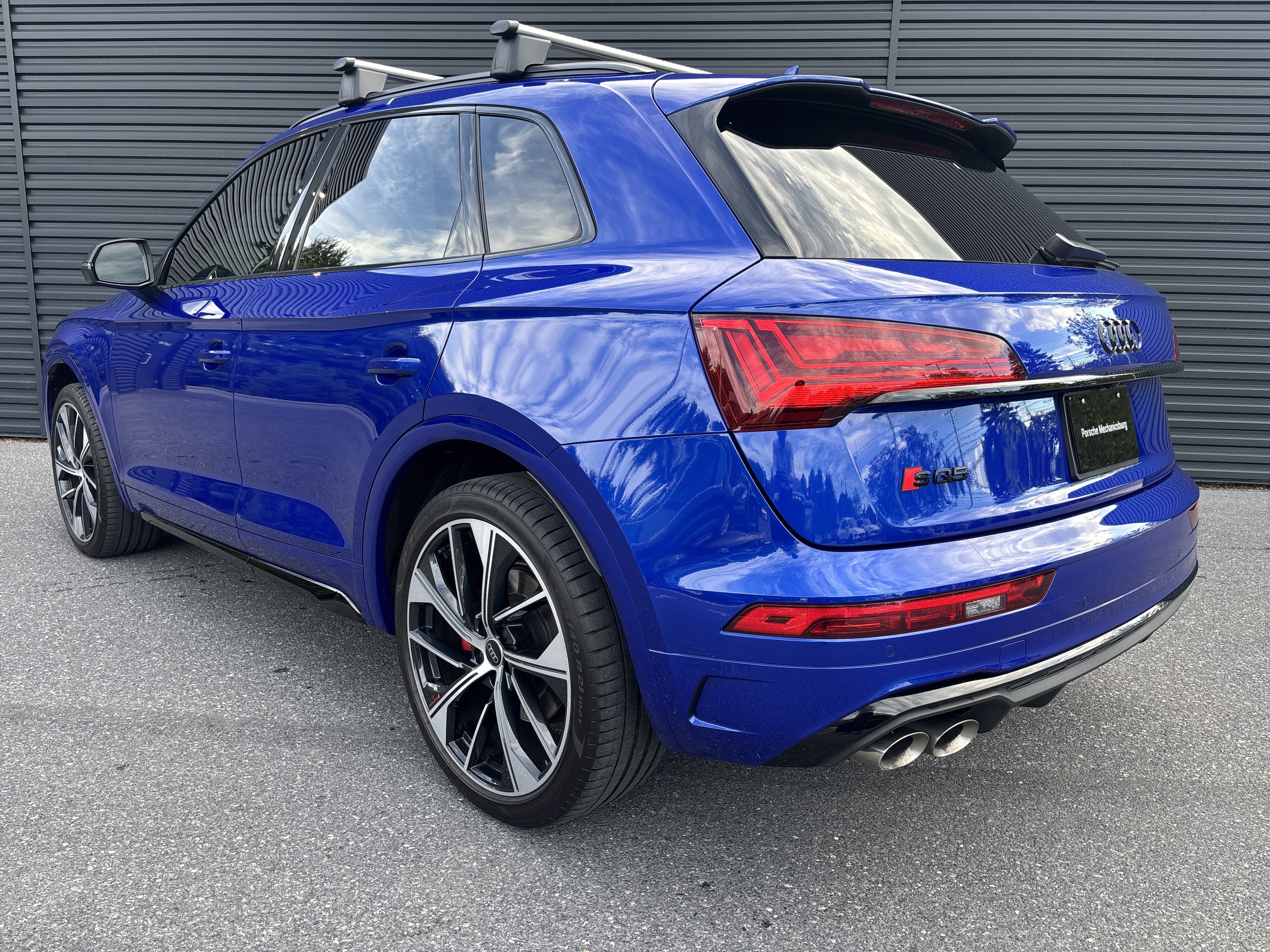 Used 2024 Audi SQ5 Premium Plus AWD/4WD image 2