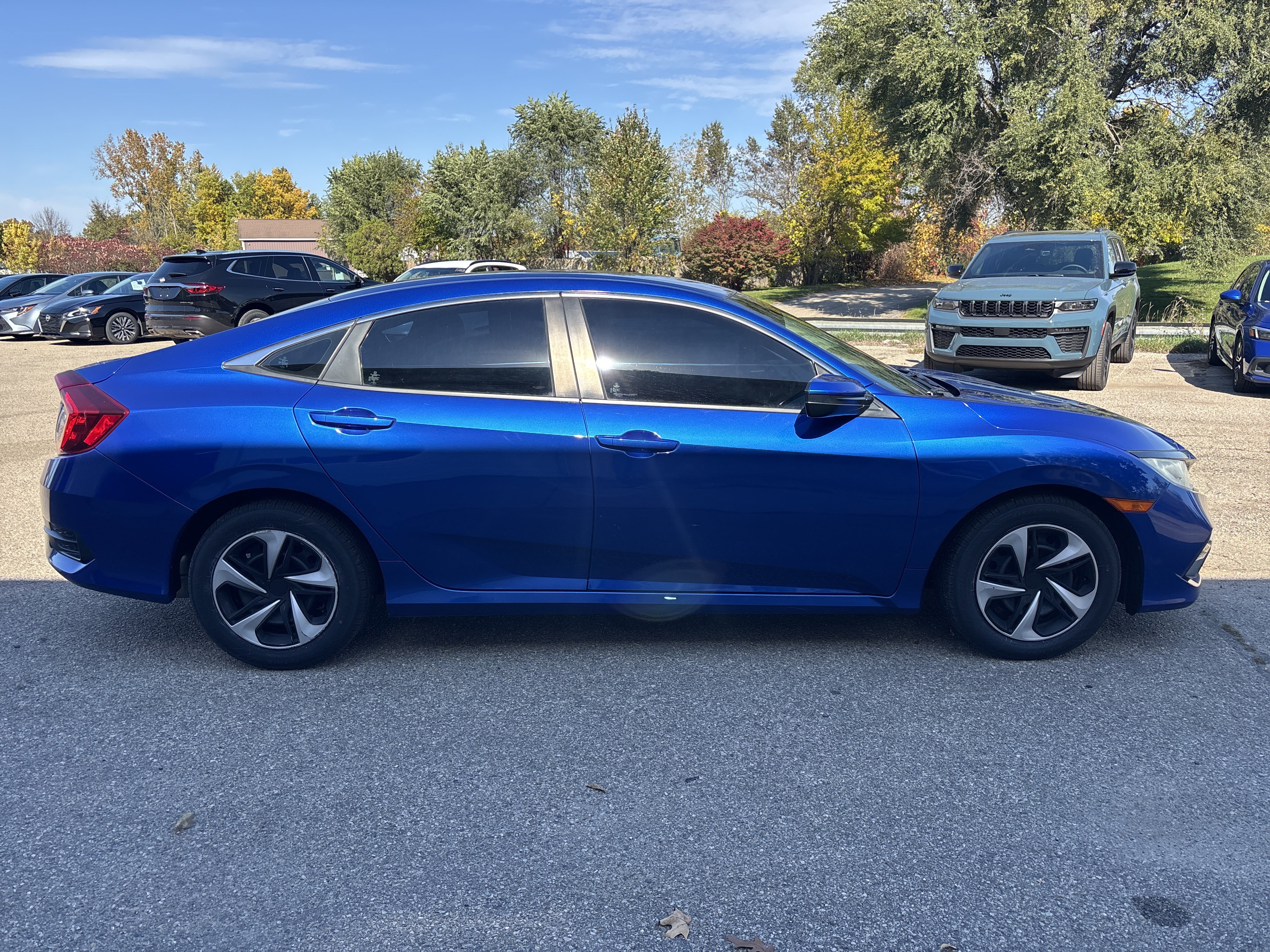 Used 2020 Honda Civic LX image 2