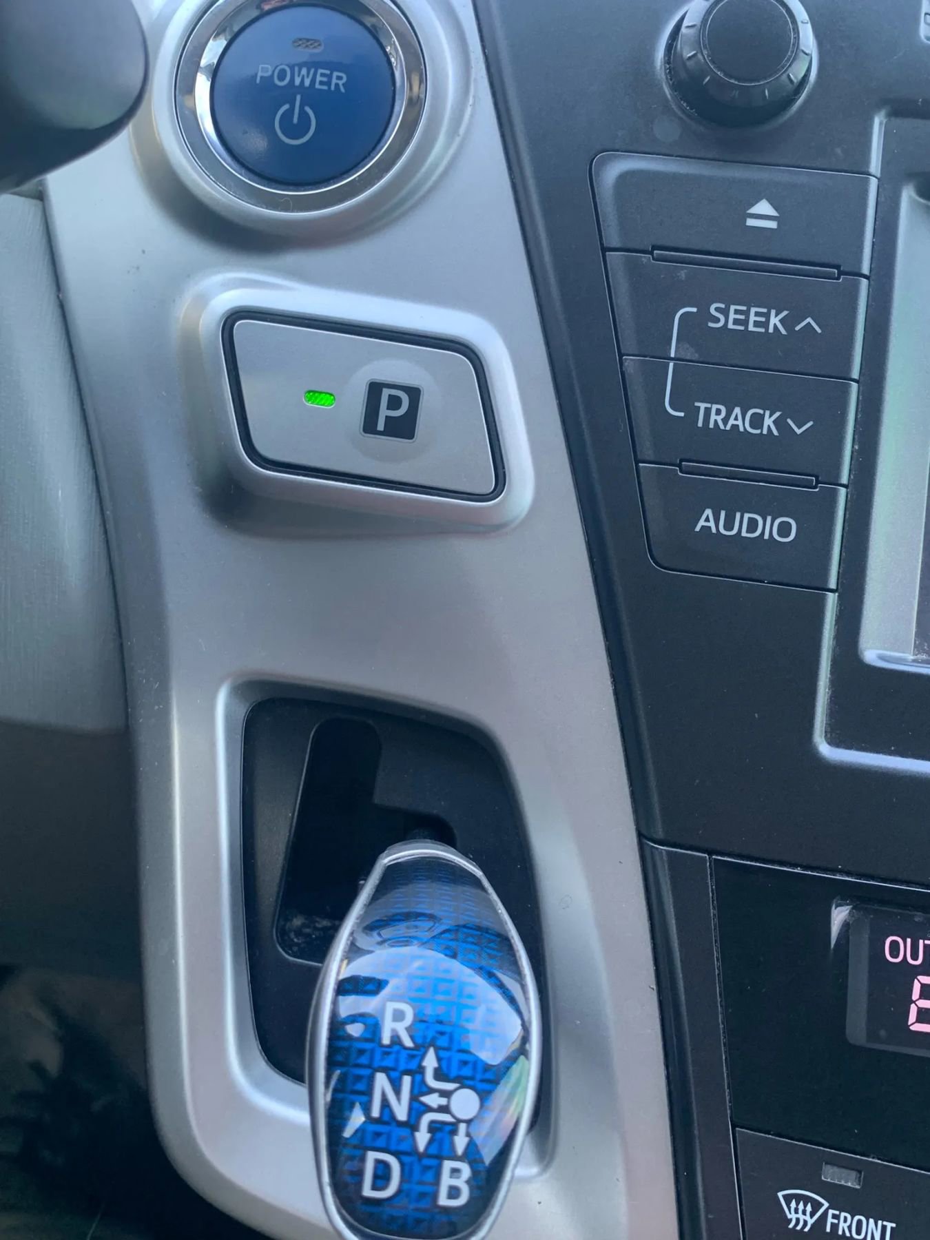 Used 2014 Toyota Prius V Five image 25