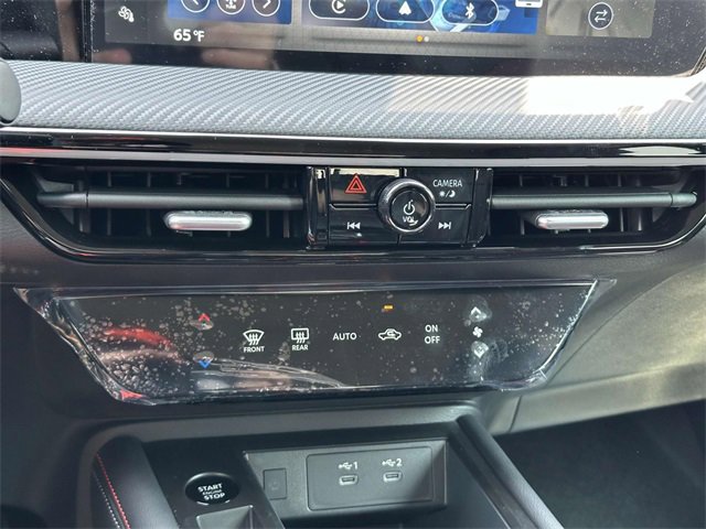 New 2025 Nissan Kicks SR image 21