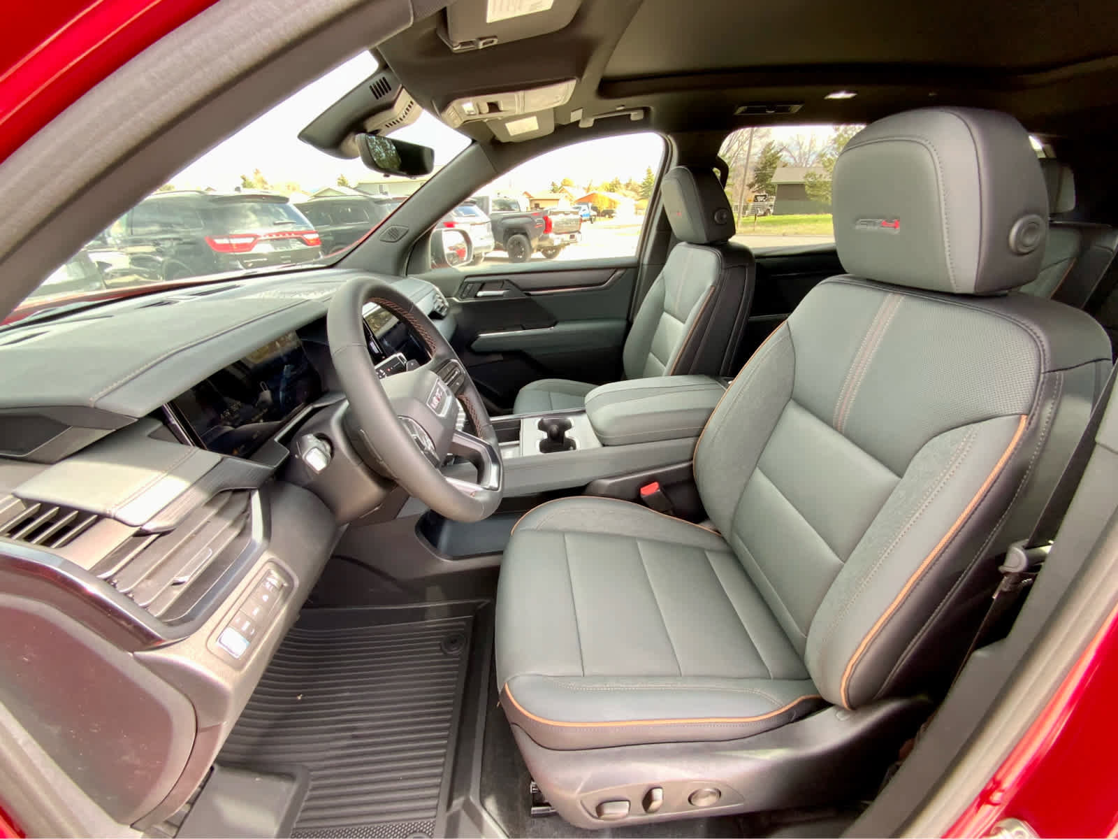 New 2026 GMC Acadia AT4 w/ LPO, Floor Liner Package AWD/4WD image 21