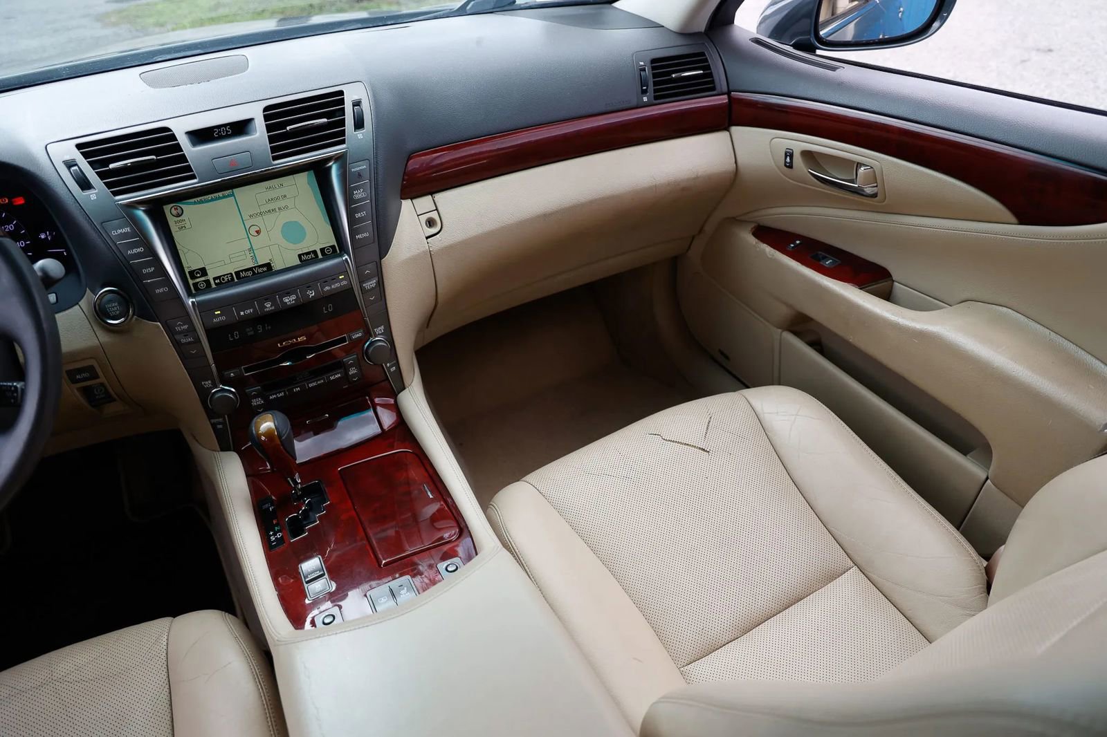 Used 2008 Lexus LS 460 RWD image 13