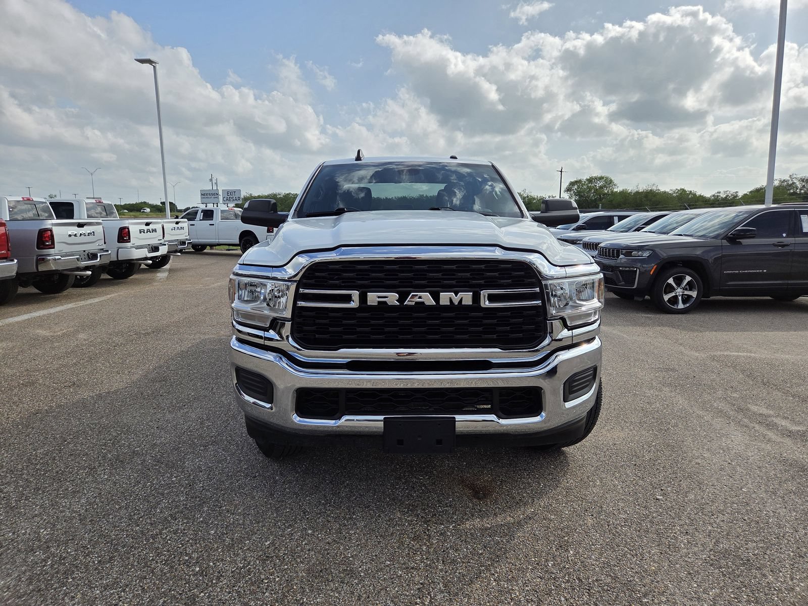 Used 2022 RAM 2500 Lone Star AWD/4WD image 2