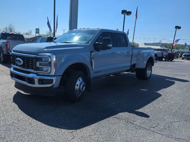 Used 2026 Ford F450 Lariat AWD/4WD image 4