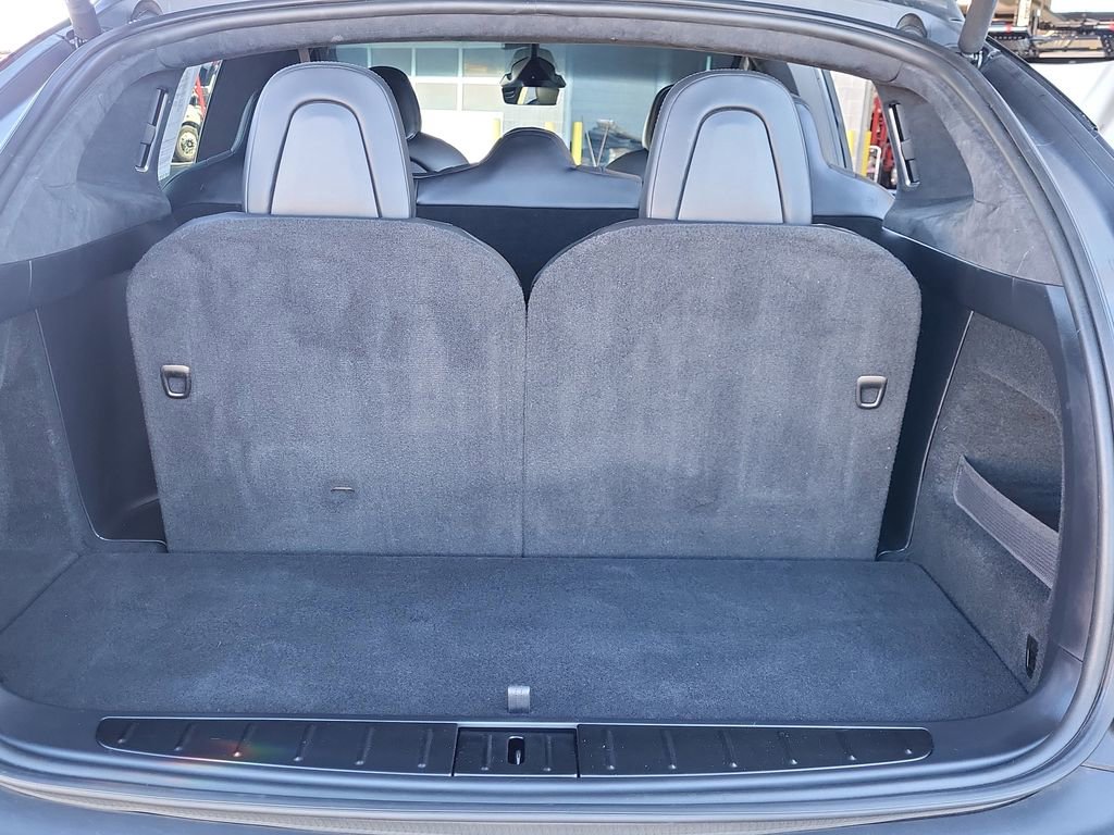 Used 2023 Tesla Model X image 14