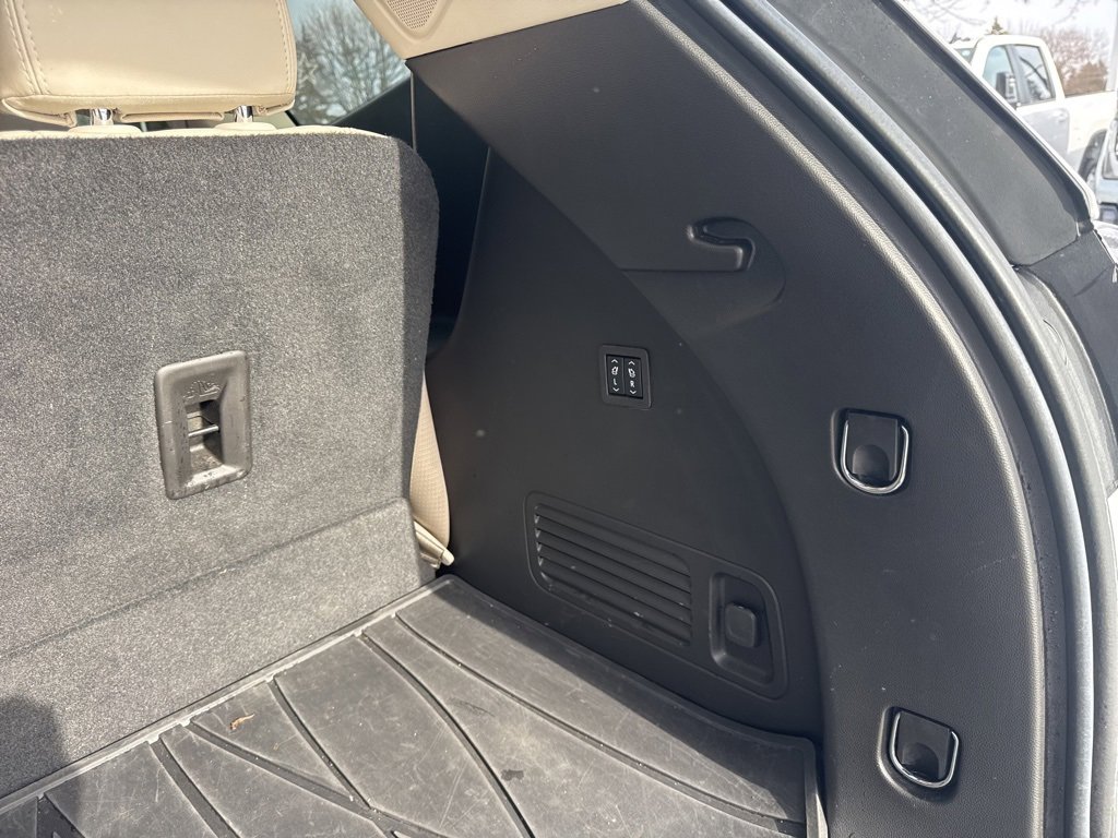 Certified 2022 Buick Enclave Avenir w/ Avenir Technology Package image 43