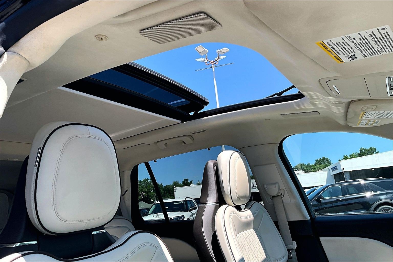 Used 2020 Lincoln Aviator Black Label w/ Dynamic Handling Package AWD/4WD image 21