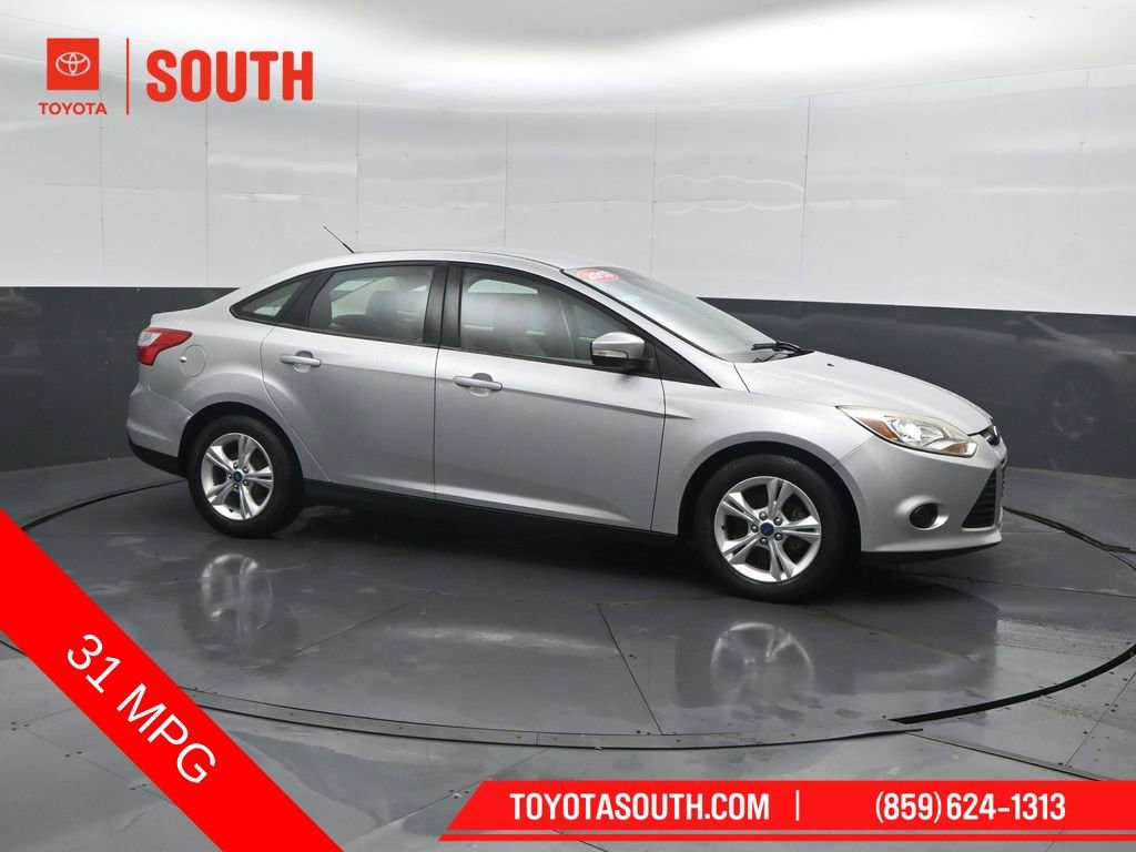 Used 2013 Ford Focus SE FWD video 1