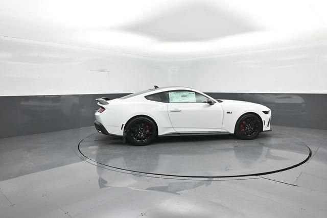 New 2026 Ford Mustang GT w/ GT Performance Package RWD image 8