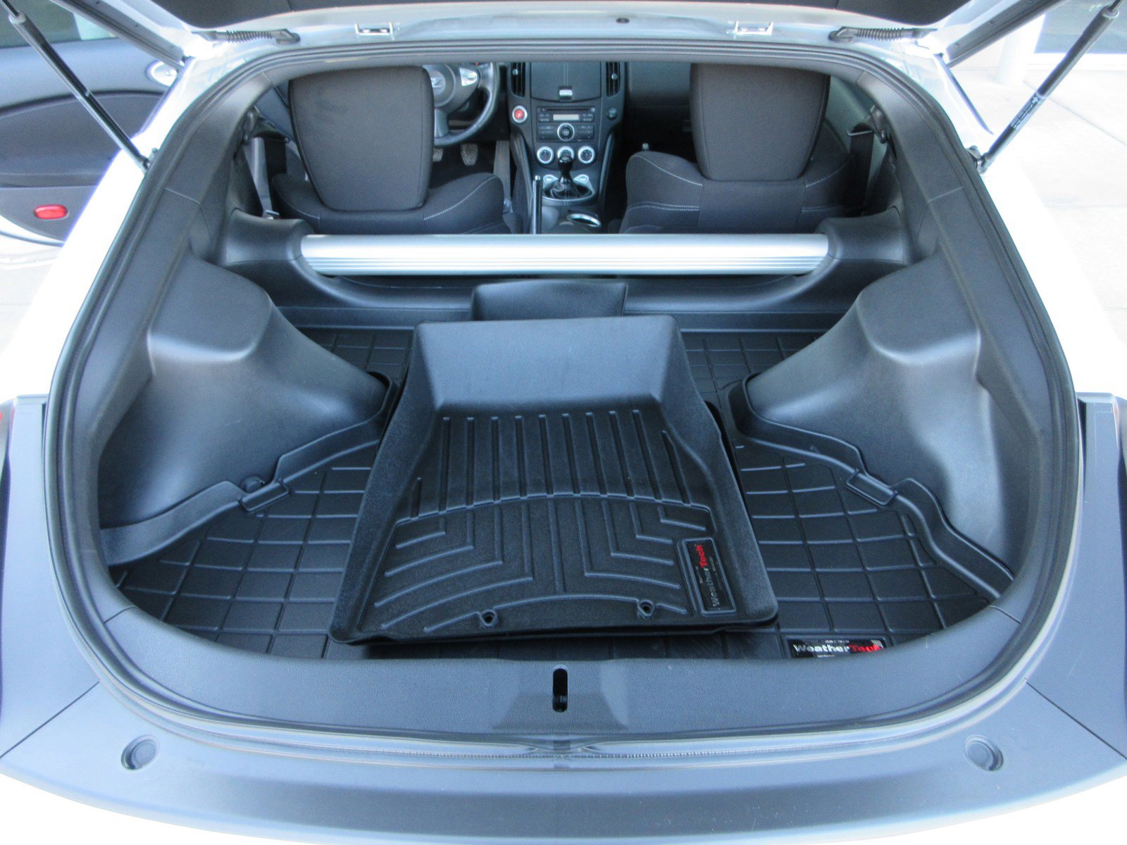 Used 2009 Nissan 370Z Touring w/ Sport Pkg image 41