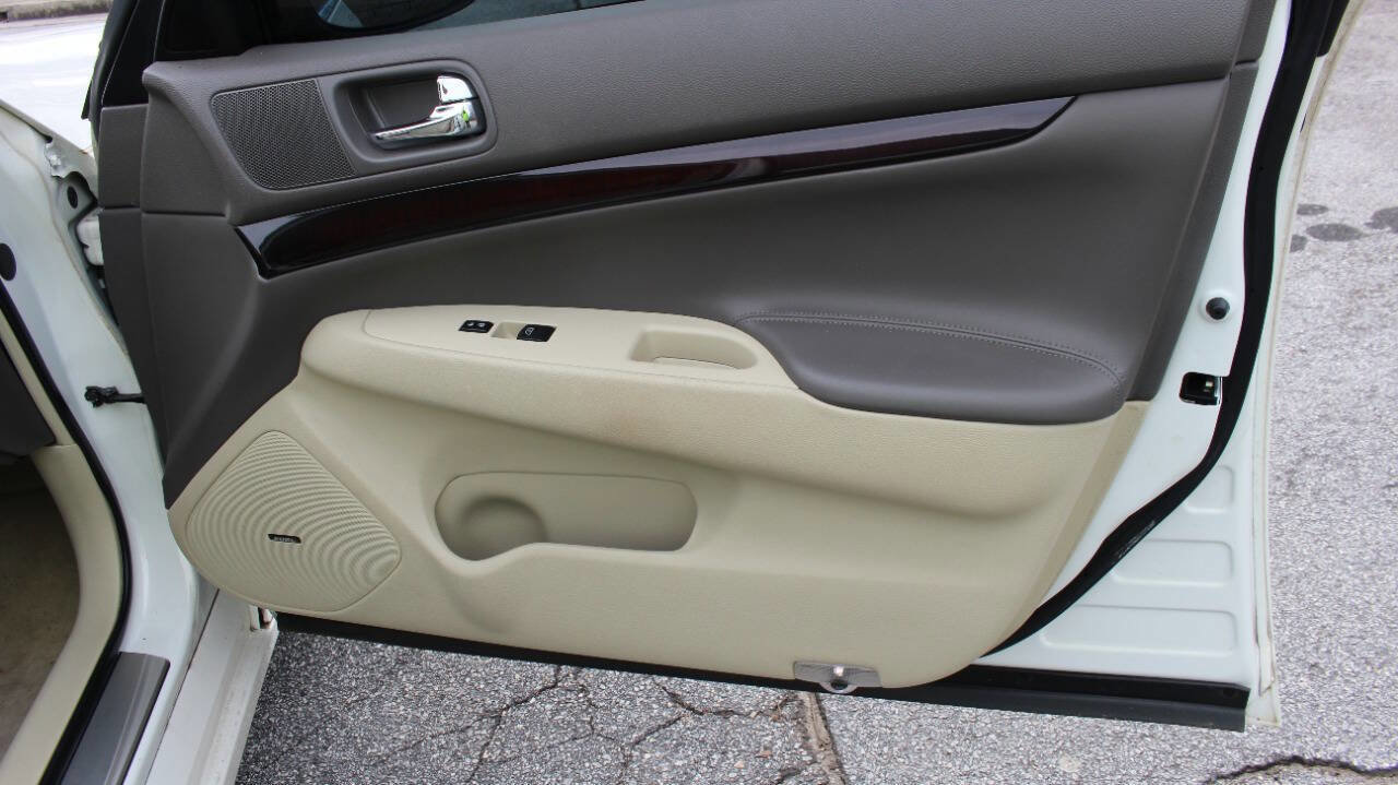 Used 2013 INFINITI G37 Journey w/ Premium Pkg image 20