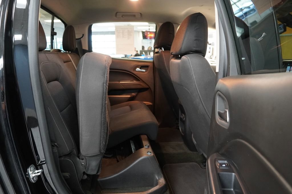 Used 2016 Chevrolet Colorado LT w/ LT Convenience Package image 30