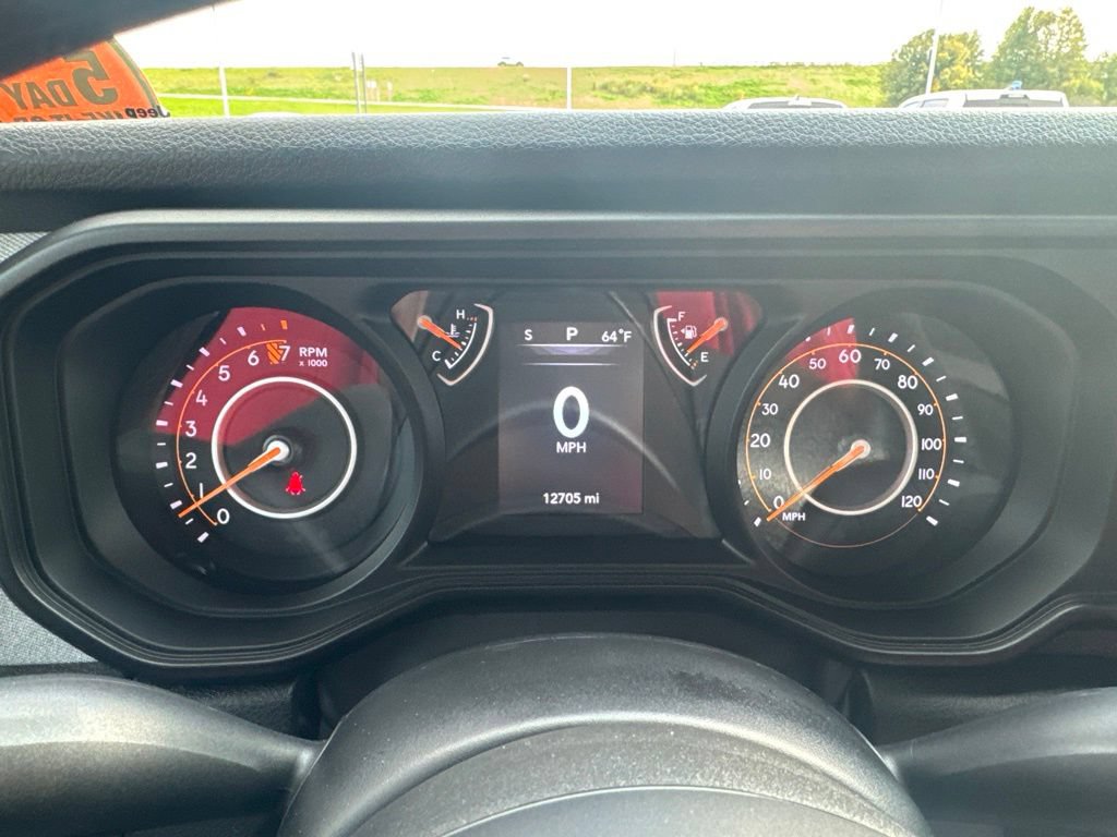 Certified 2024 Jeep Gladiator Sport AWD/4WD image 13