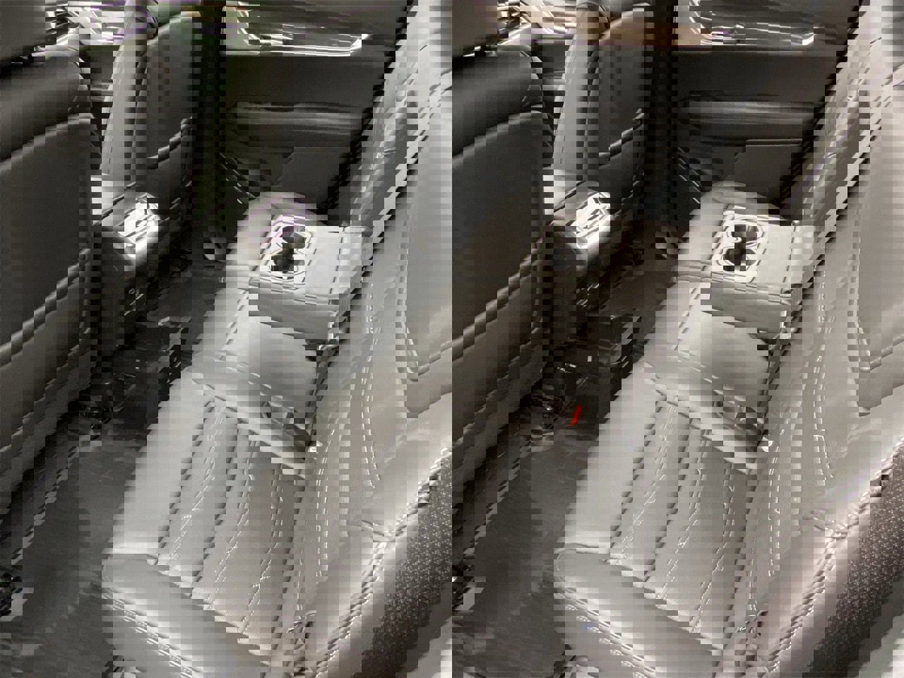 Certified 2024 Cadillac XT6 Sport w/ Platinum Package image 17