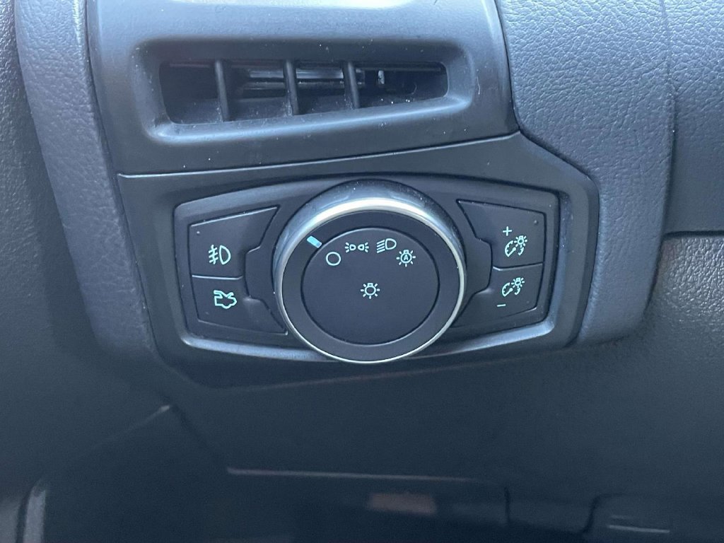 Used 2018 Ford Focus ST w/ Equipment Group 402A FWD image 28