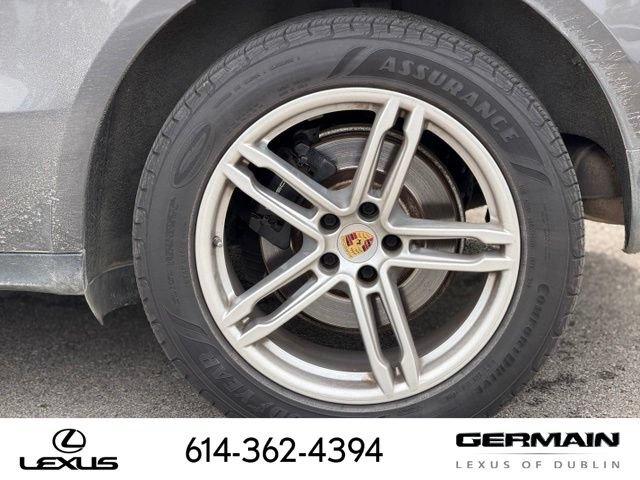 Used 2018 Porsche Macan AWD/4WD image 16