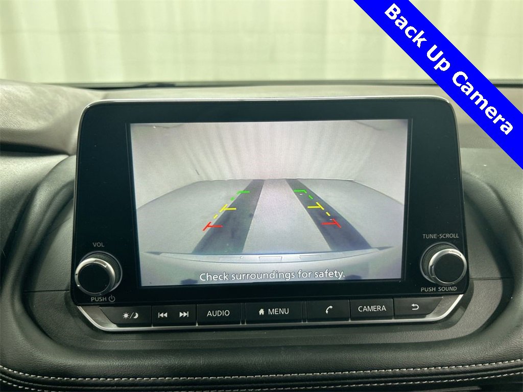 Used 2023 Nissan Rogue SV image 15