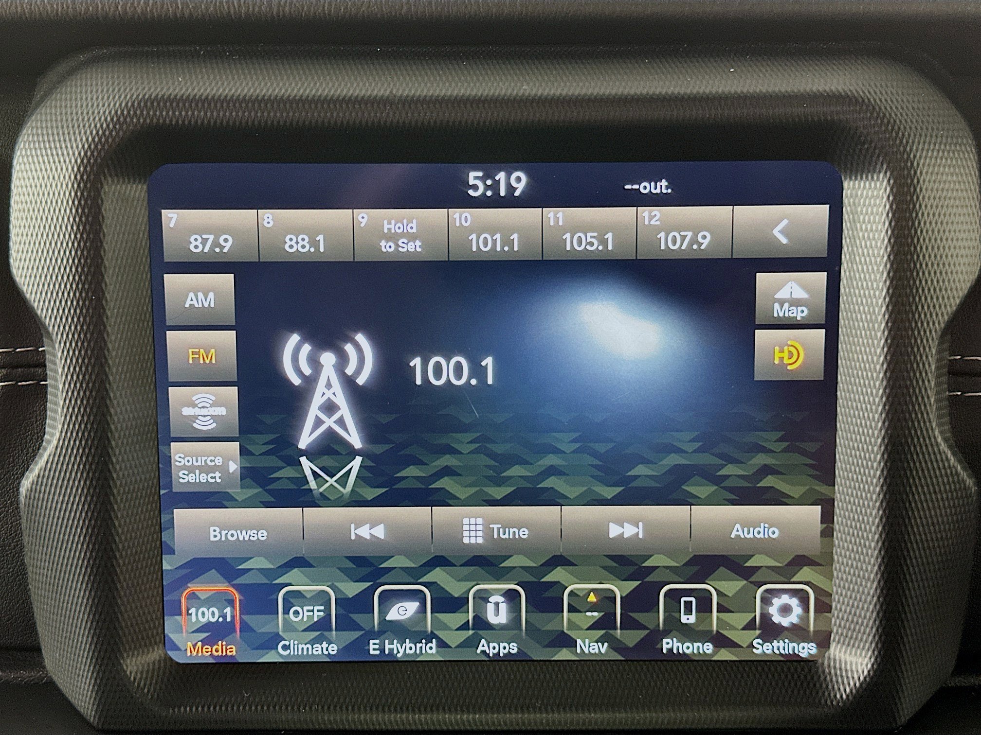 Used 2022 Jeep Wrangler Sahara image 19