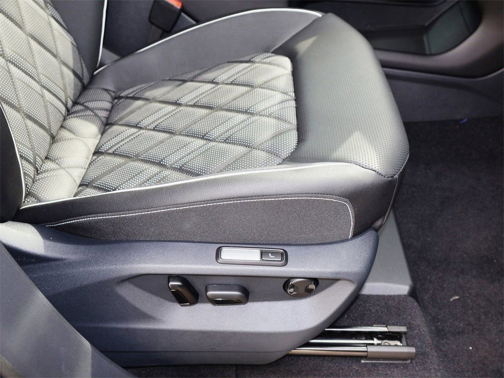 New 2026 Volkswagen Atlas SEL Premium R-Line image 33