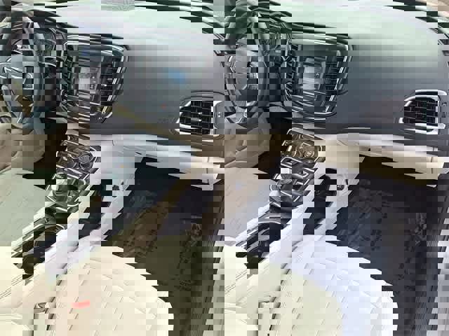 Used 2016 Chrysler 200 Limited image 32