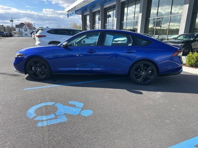 Used 2023 Honda Accord Sport image 11