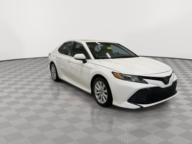 Used 2019 Toyota Camry LE image 12