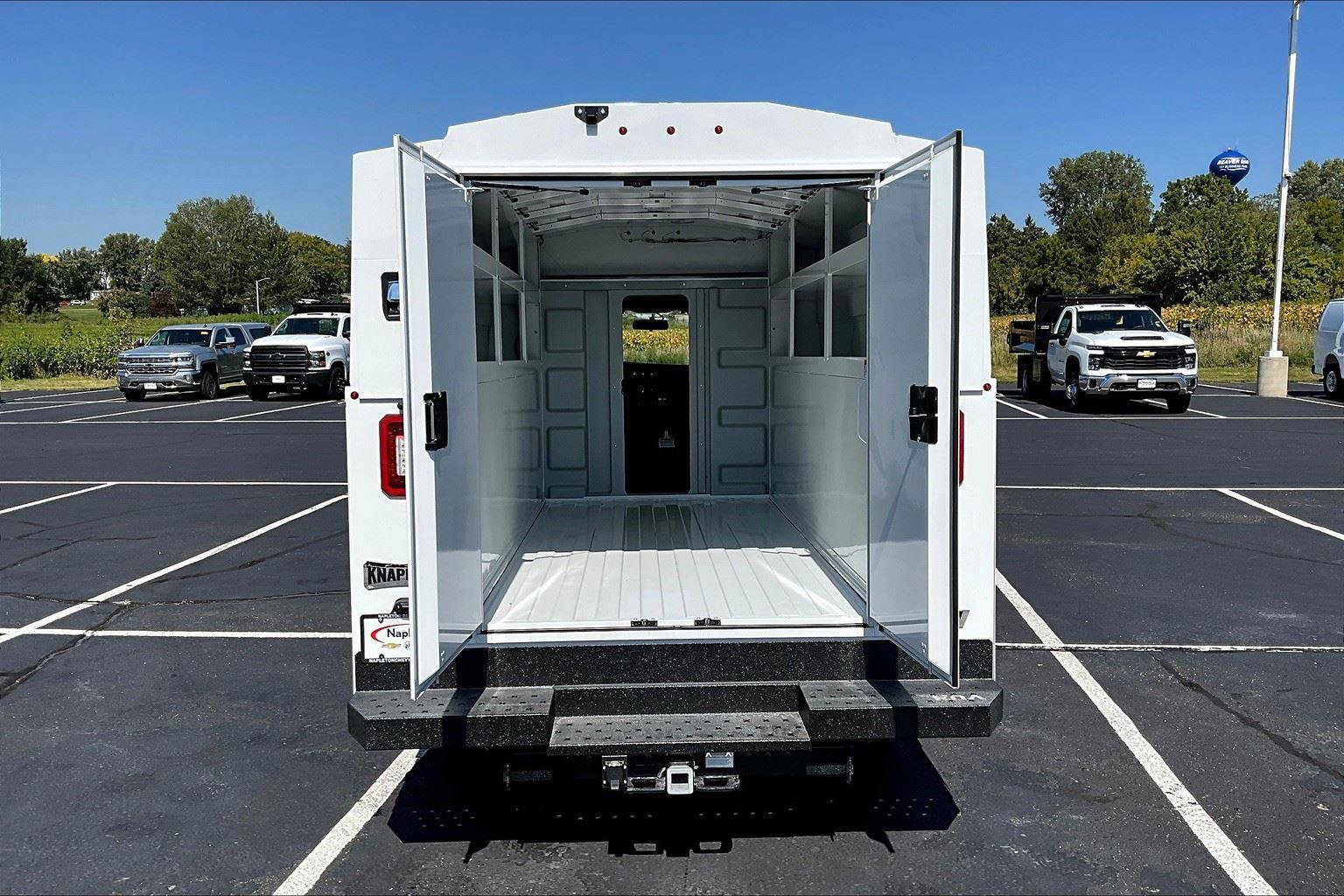 New 2025 Chevrolet Express 3500 Work Van w/ Power Convenience Package image 11