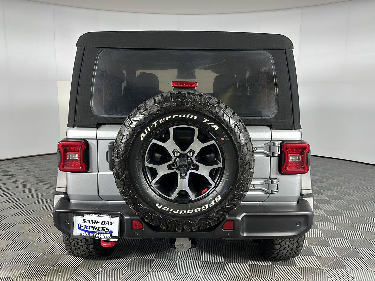 Used 2021 Jeep Wrangler Rubicon w/ LED Lighting Group AWD/4WD image 26
