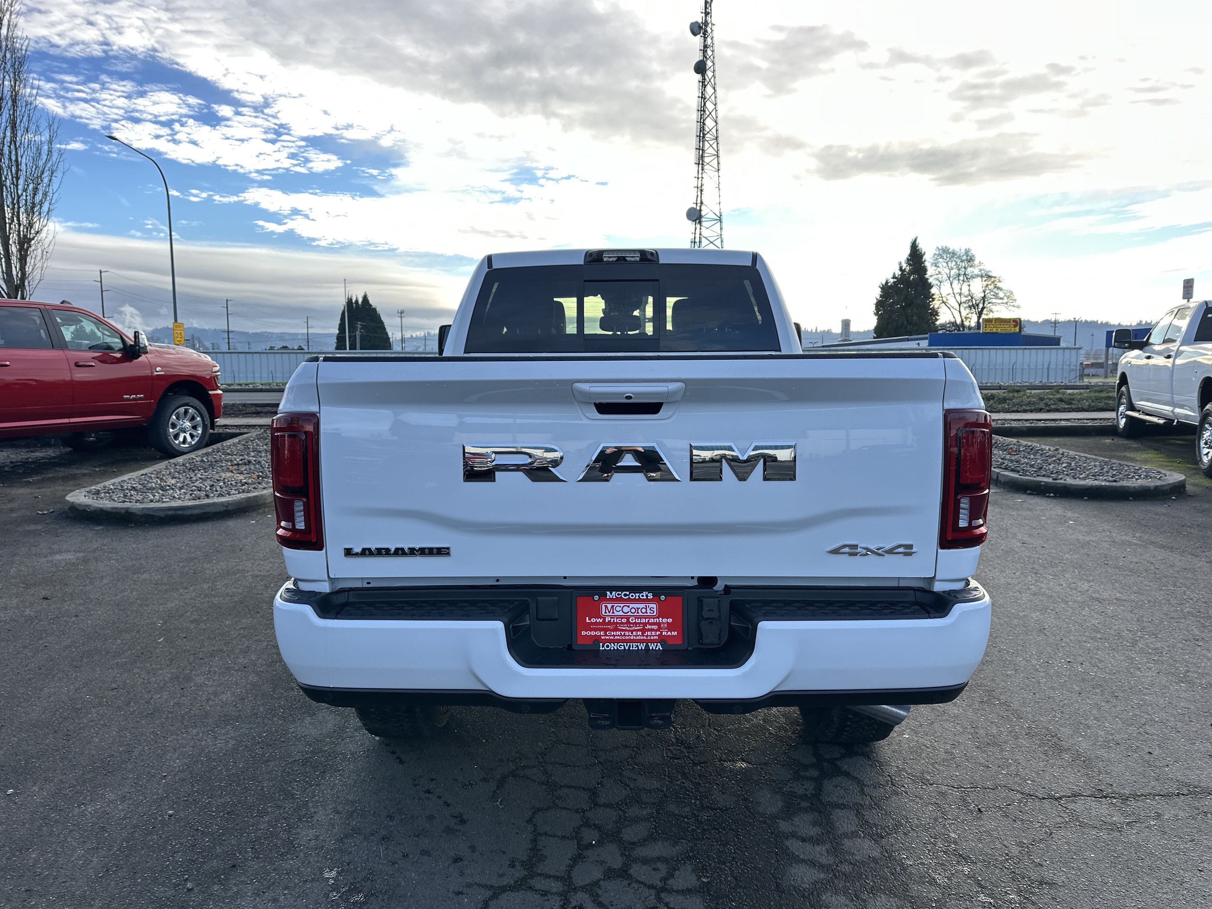 New 2026 RAM 2500 Laramie w/ Sport Appearance Package AWD/4WD image 4