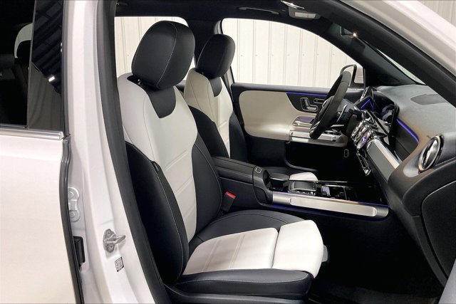 Used 2021 Mercedes-Benz GLB 35 AMG 4MATIC image 7